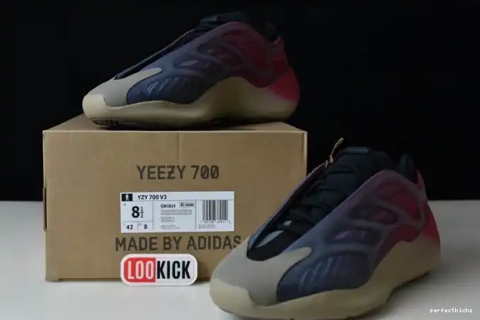 Yeezy GW1814 V3 Fade 700 Carbon Adidas 0602